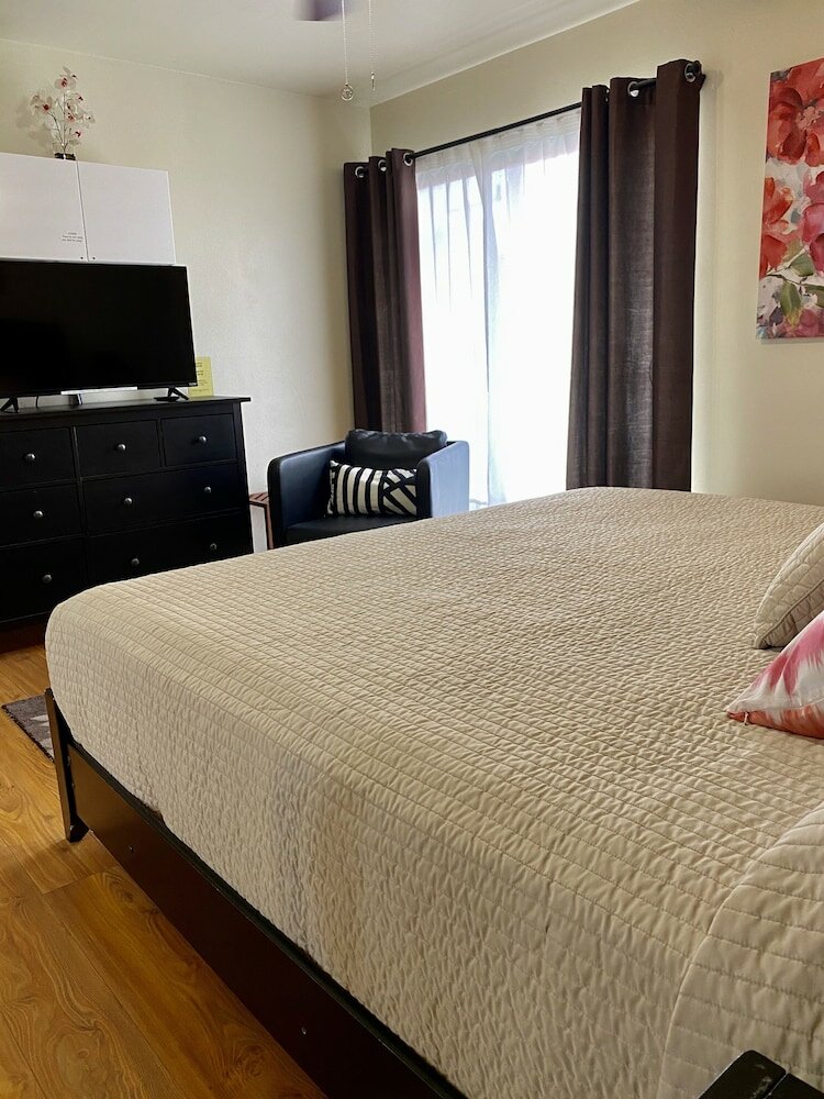 Фото Glendale Apartment Rental by Owner