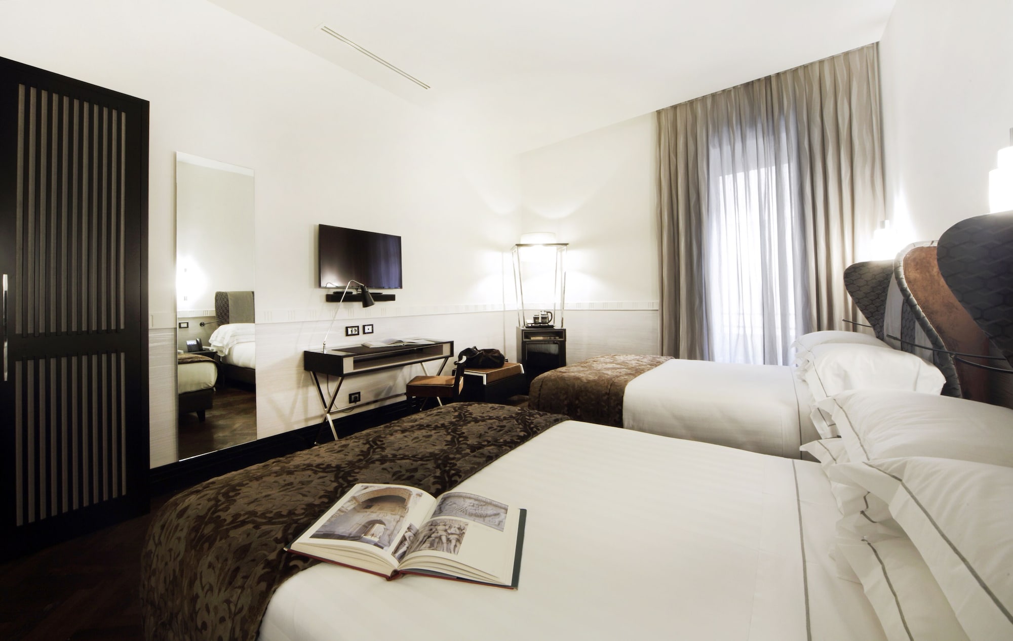 Фото Unica Suites Rome