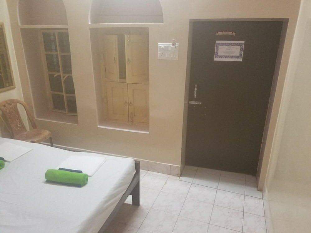 Фото Baba Guest House