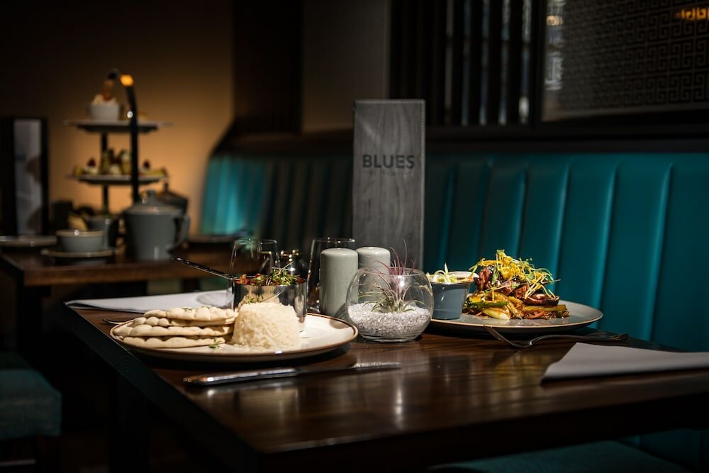 Фото The Park Hotel