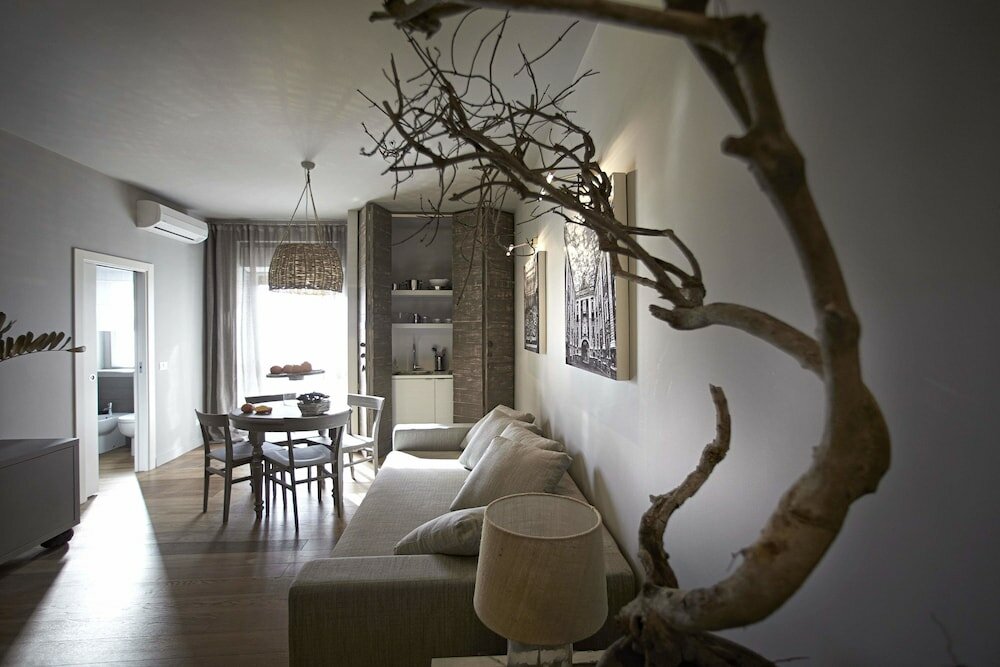 Фото Ferrini Home - Etnea Portrait