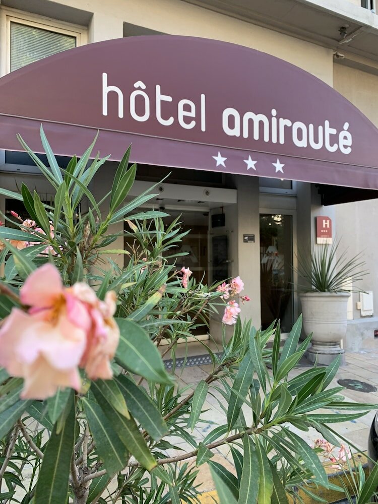 Фото Hotel  Amiraute