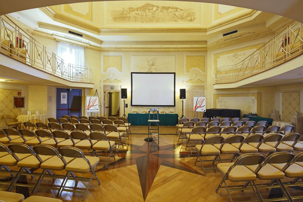 Фото Suite Hotel Nettuno