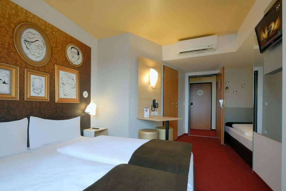 Фото B&B Hotel Bonn