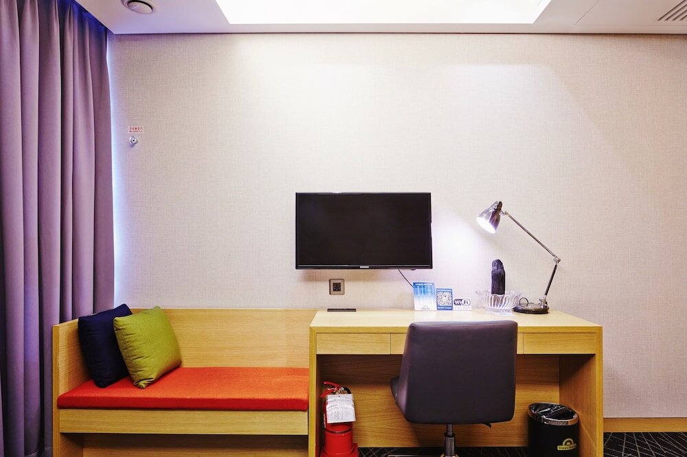 Фото Days Hotel by Wyndham Seoul Myeongdong