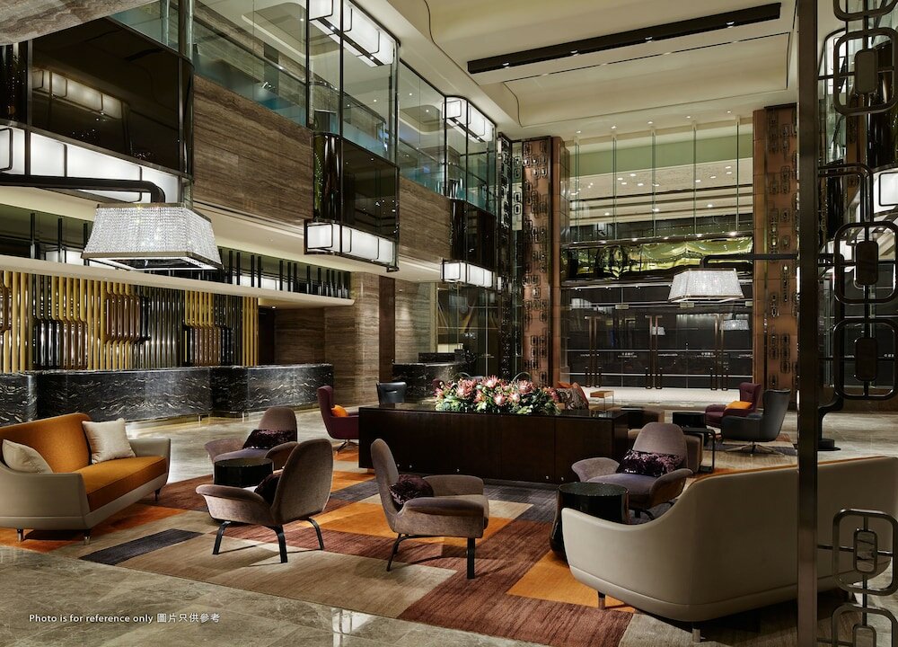 Фото Royal Plaza Hotel