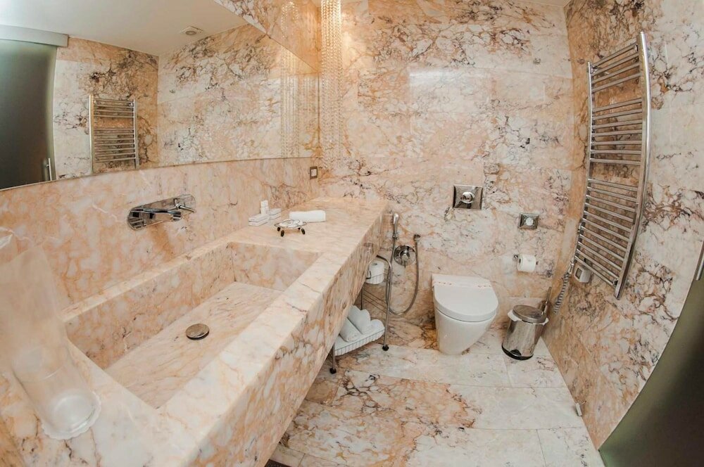 Фото Astoria Hotel Kotor