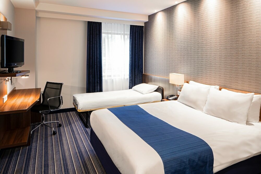 Фото Holiday Inn Express Amsterdam - South, an Ihg Hotel