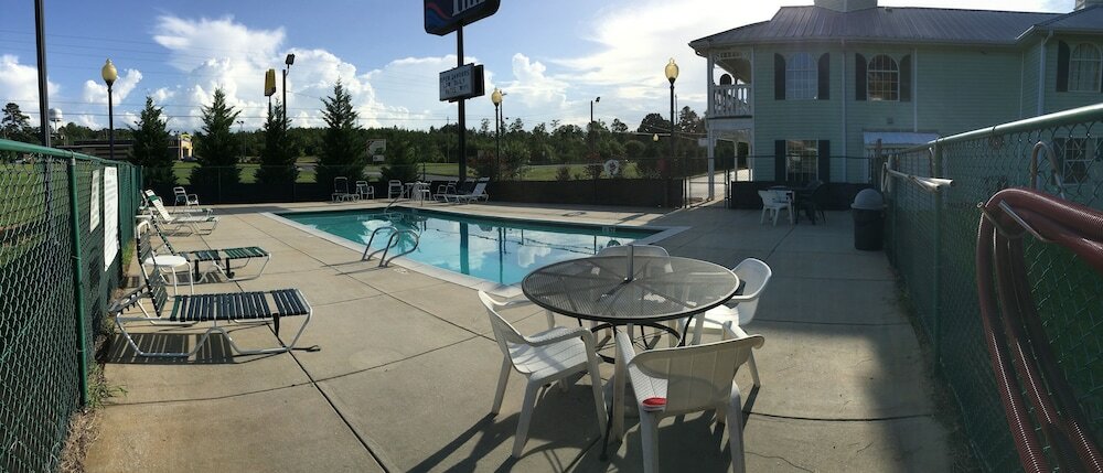 Фото Woodstream Inn