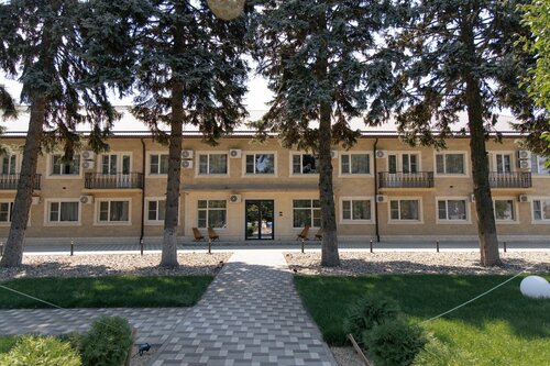 Гостиница Центральная в Павловской