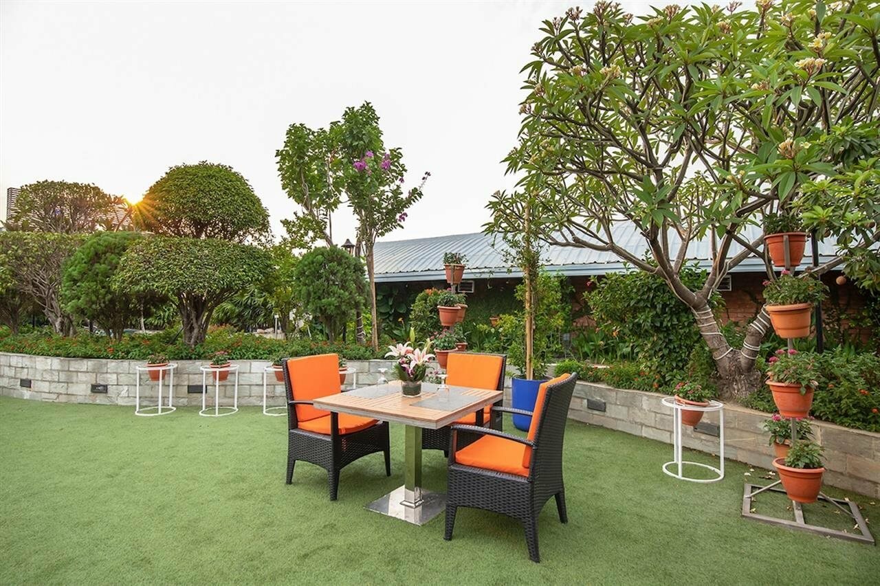 Фото Dhaka Regency Hotel & Resort