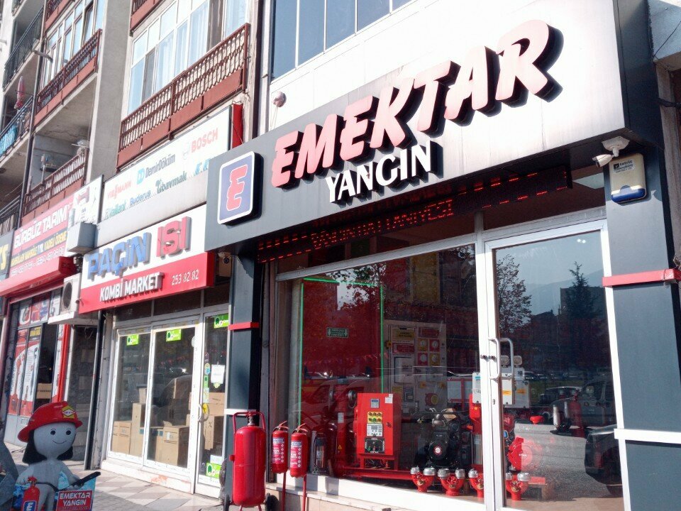 معدات السيطرة على النيران Emektar Yangın Söndürme ، بورصة، صورة