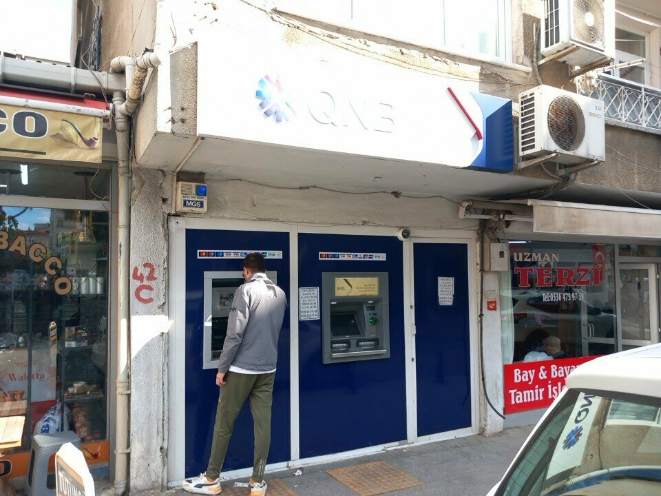 Банкомат QNB ATM, Стамбул, фото