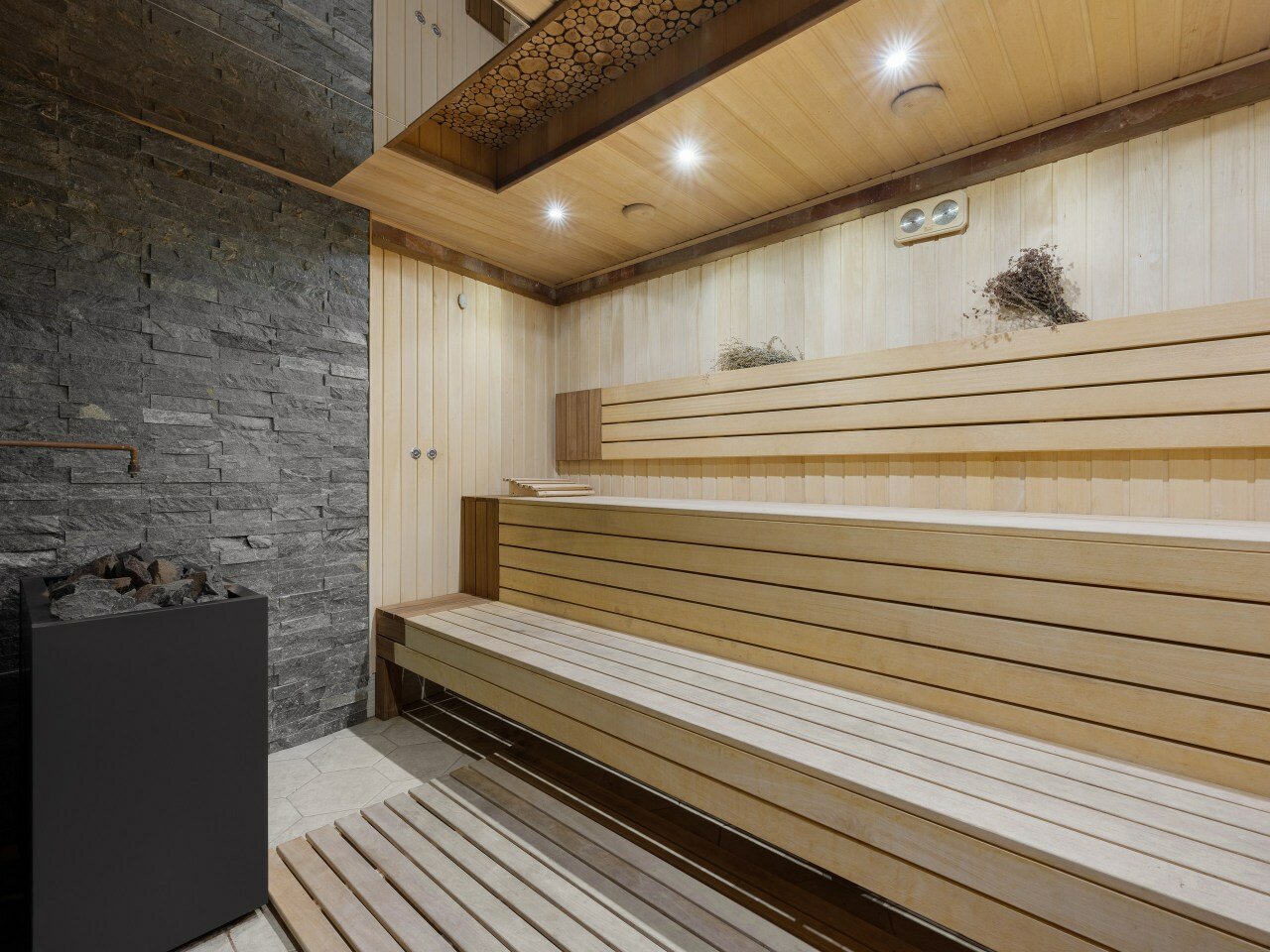 Фото Cosmos Selection Dombay Diamond