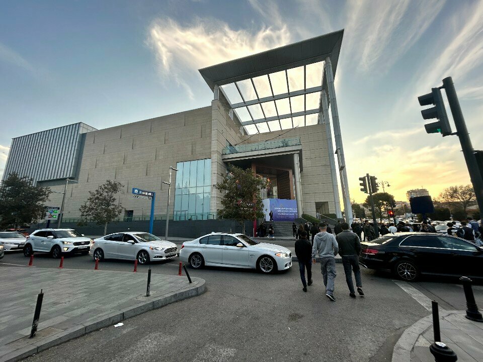 Banking service point Birbank, Baku, photo