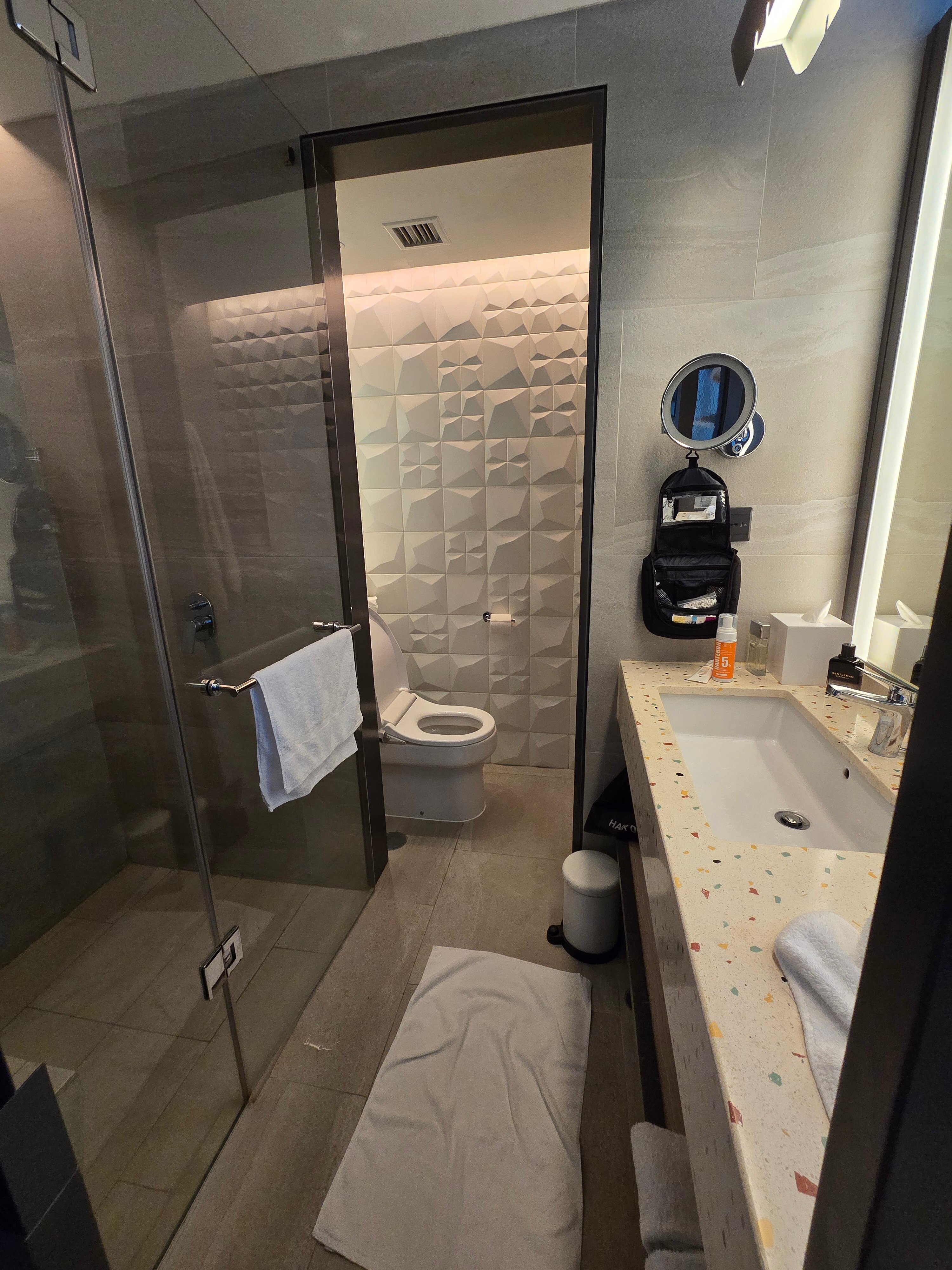 Фото Aloft Bali Kuta at Beachwalk