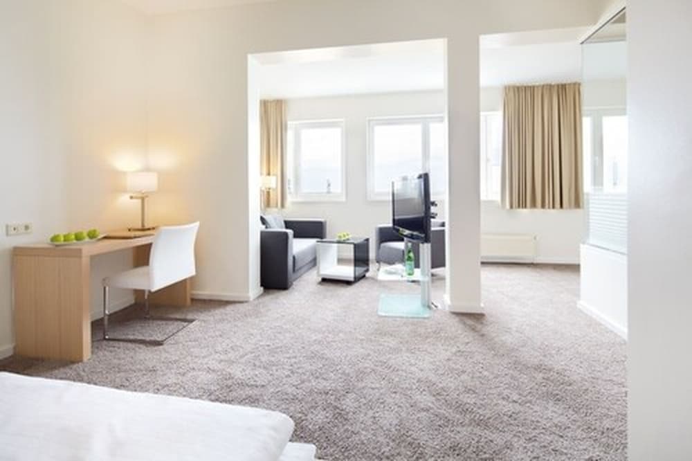 Фото Ambassador Hotel & SPA