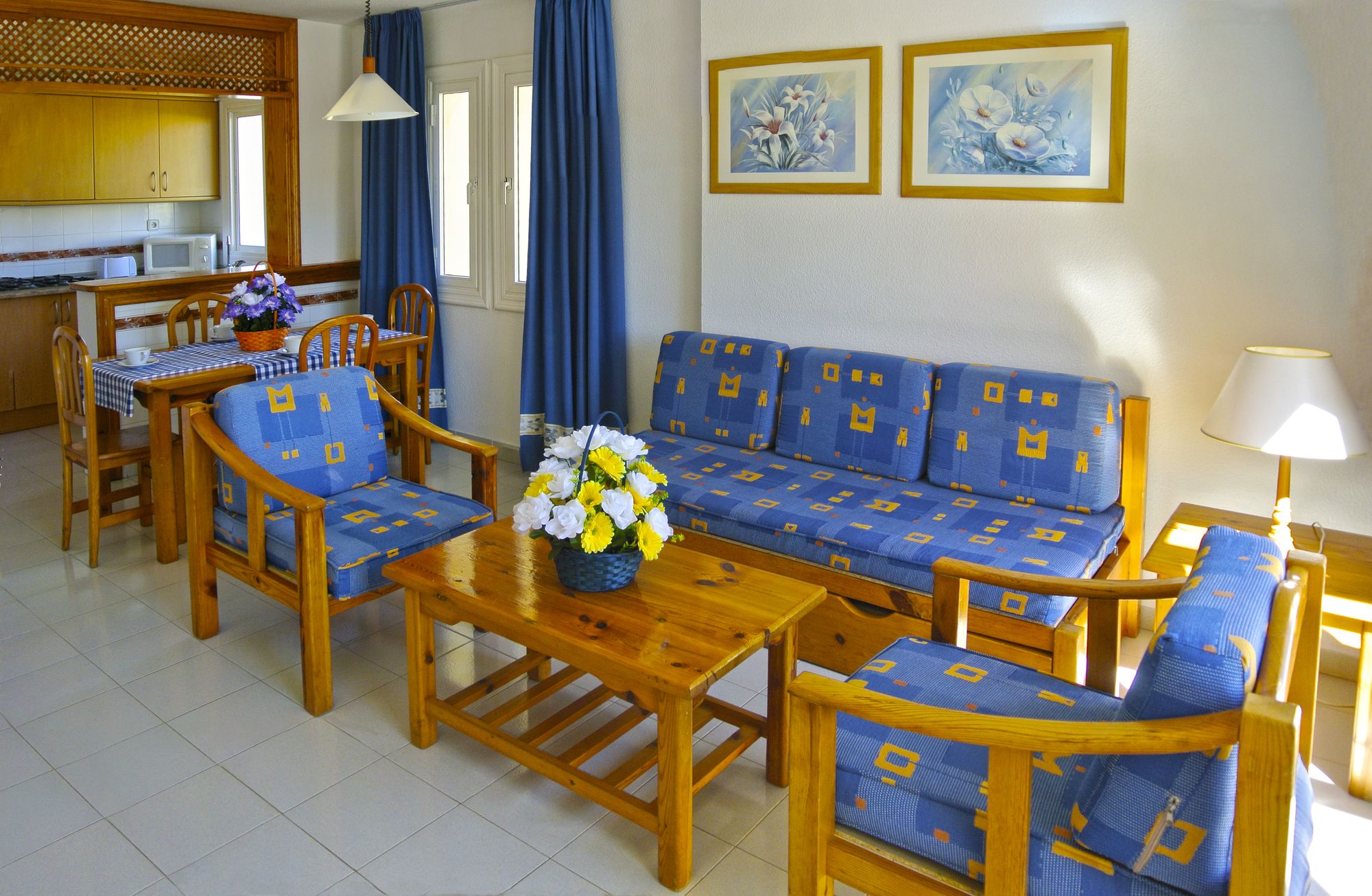 Фото Apartamentos Moguima