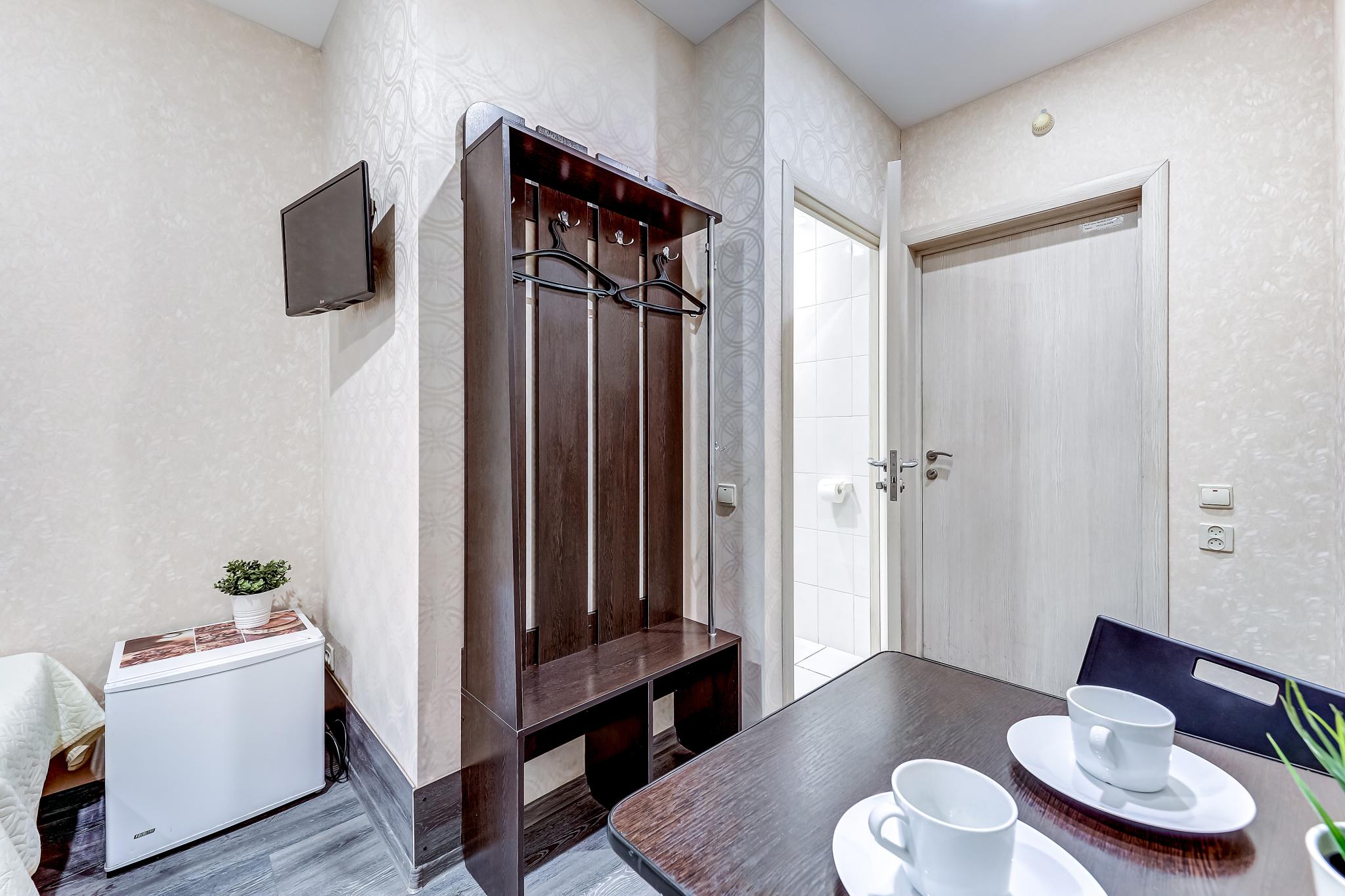 Фото Август