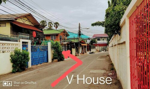 Гостиница V House в Аюттхае