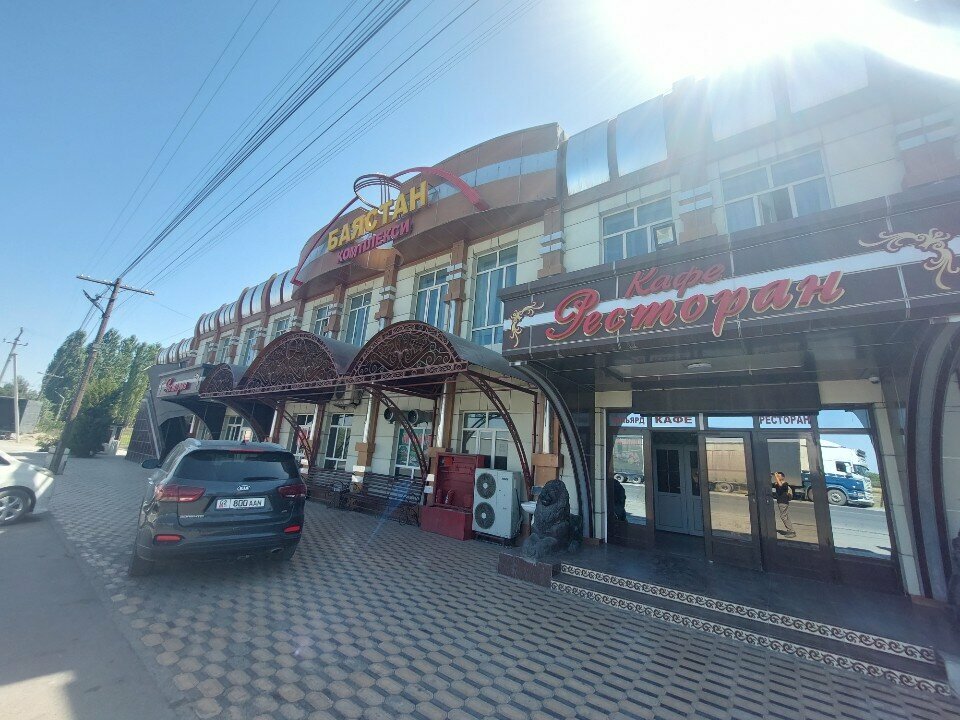 Restaurant Bayastan Khan Saray, Osh Province, photo
