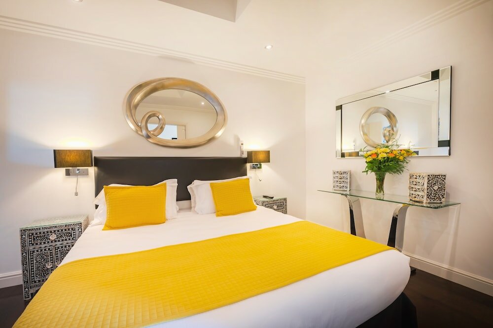 Фото Strozzi Palace Suites by Mansley