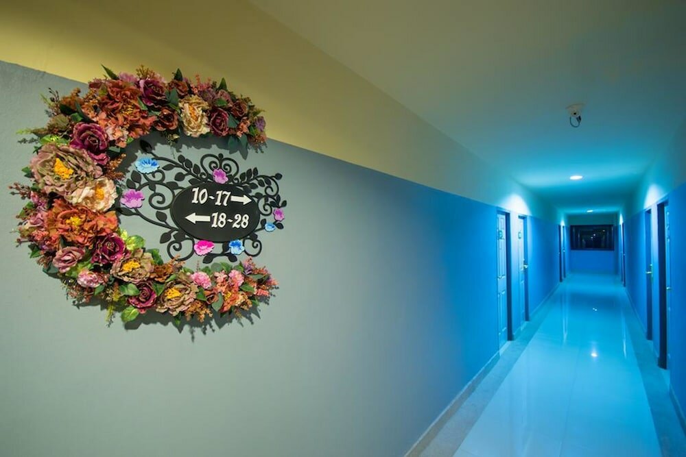 Фото The Corner Hotel - Adults Only