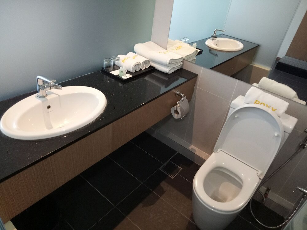 Фото Отель Roxy Hotel and Apartments