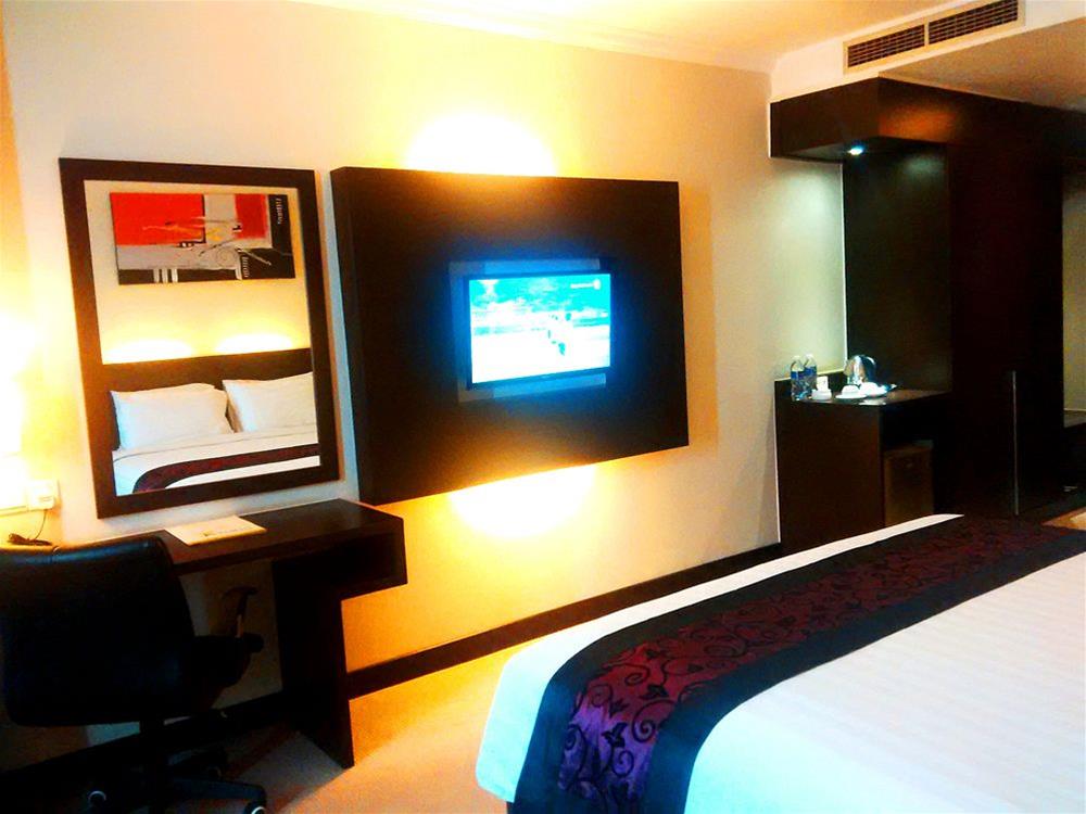 Фото King's Hotel Nagoya Batam