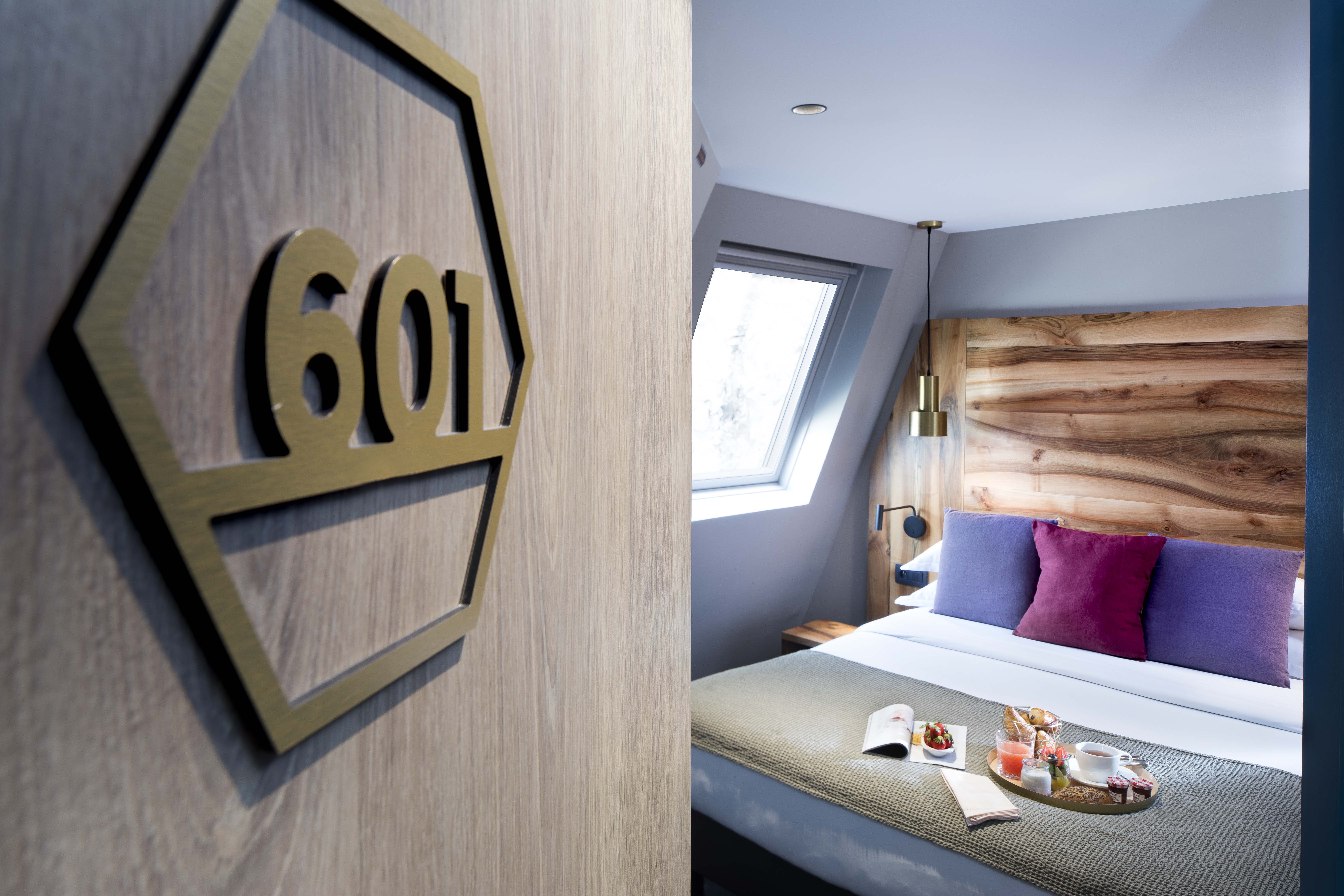 Фото Maxim Folies