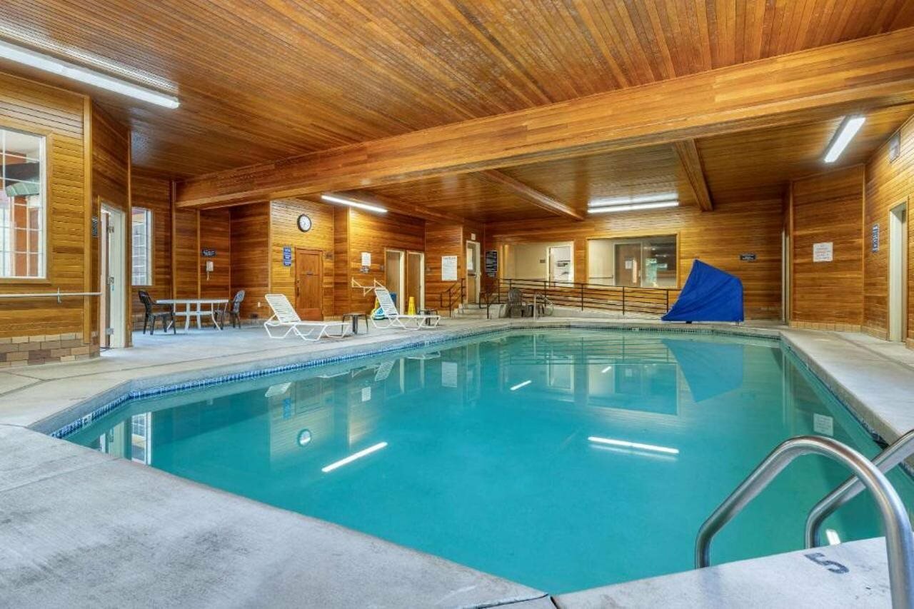 Фото Comfort Suites Salem