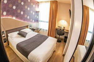 Hotel Hor Europe (Rue la Fayette, 160), hotel