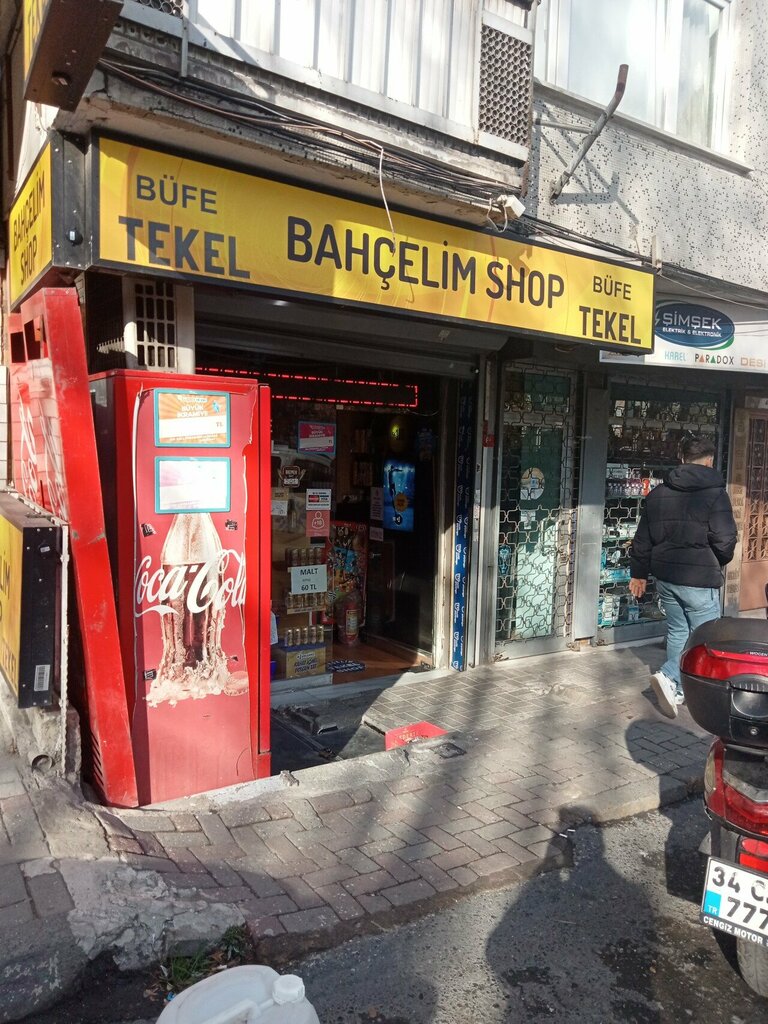 Alcoholic beverages Bahcelim Liquor Store, Istanbul, photo
