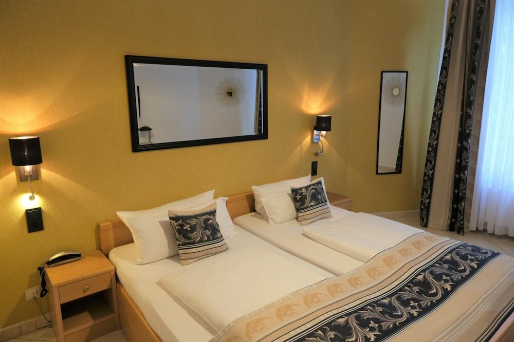 Фото Hotel Engelbert