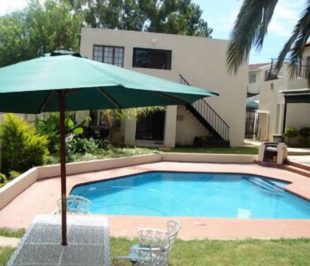 Фото Louhallas Bed & Breakfast