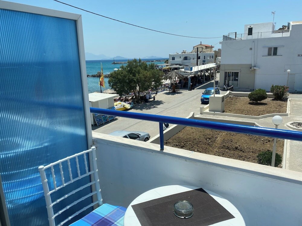 Фото Annoula Studio & Apartments