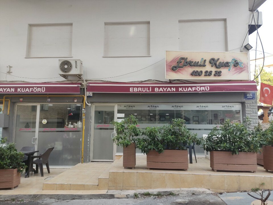 Ebruli Bayan kuaförü