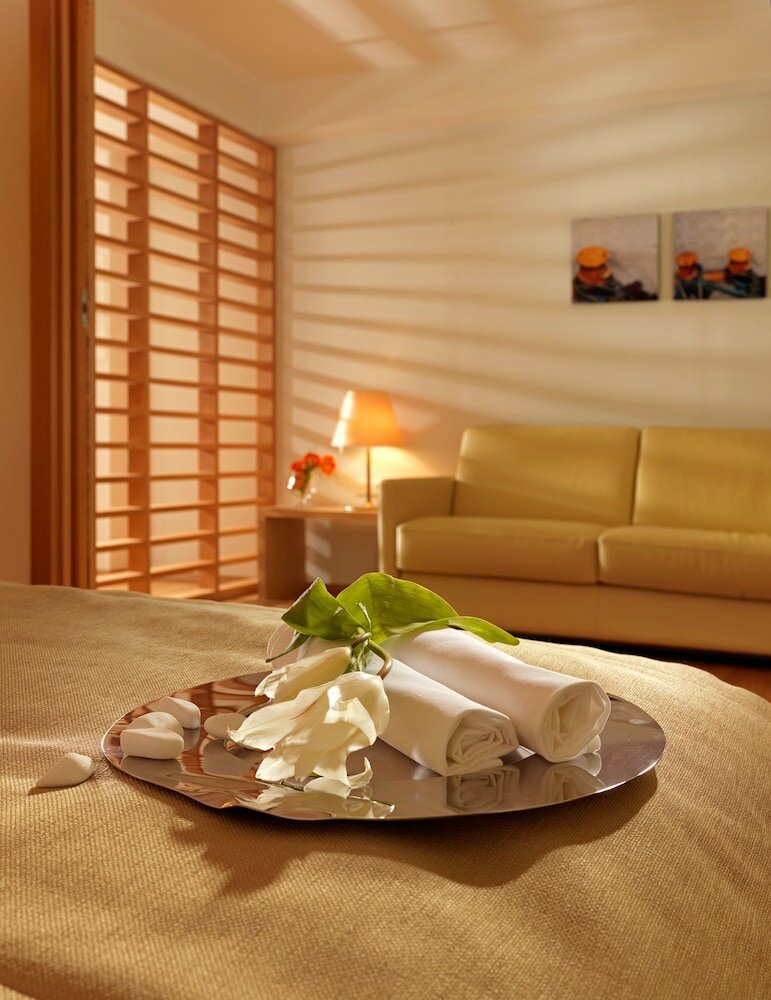 Фото Elefsina Hotel