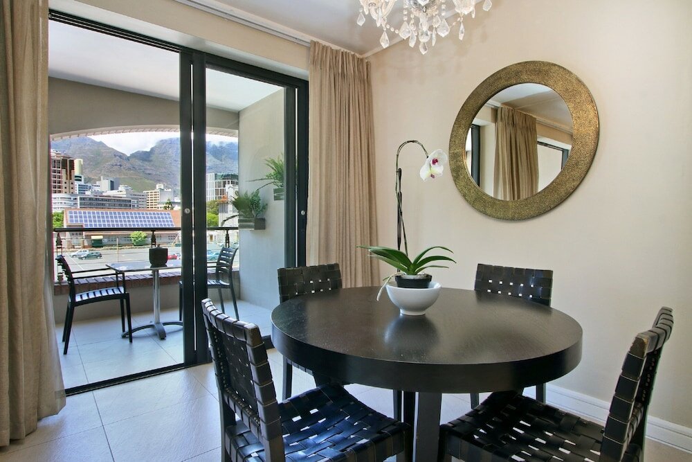 Фото ITC Hospitality Group Two Bedrooms Metropollis Building