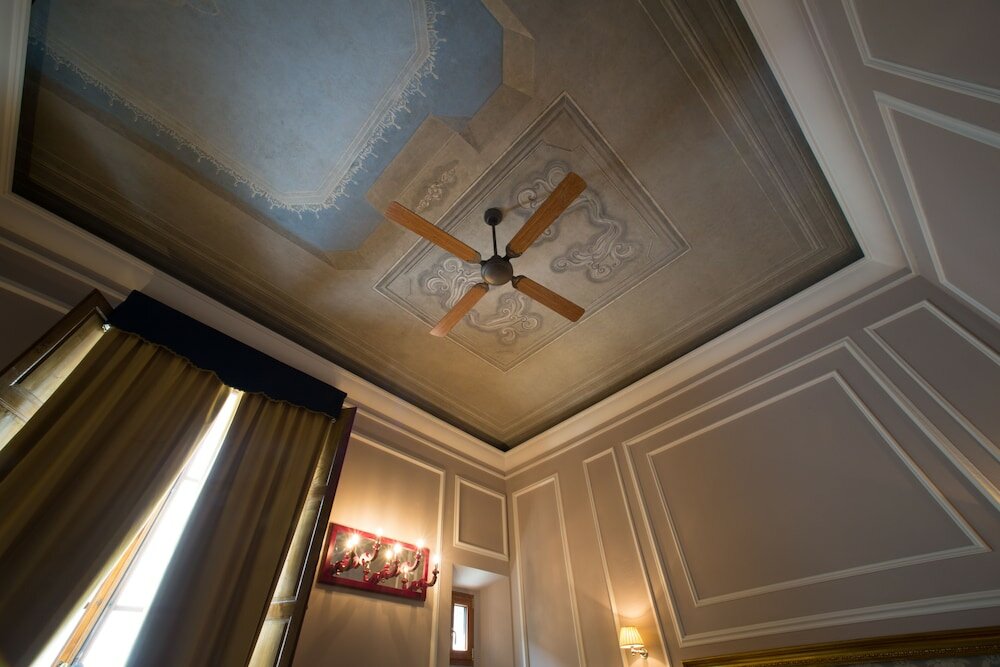 Фото Boutique B&b Torre De' Conti