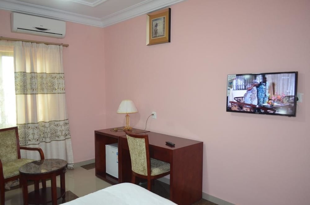 Фото Precious Guest lodge