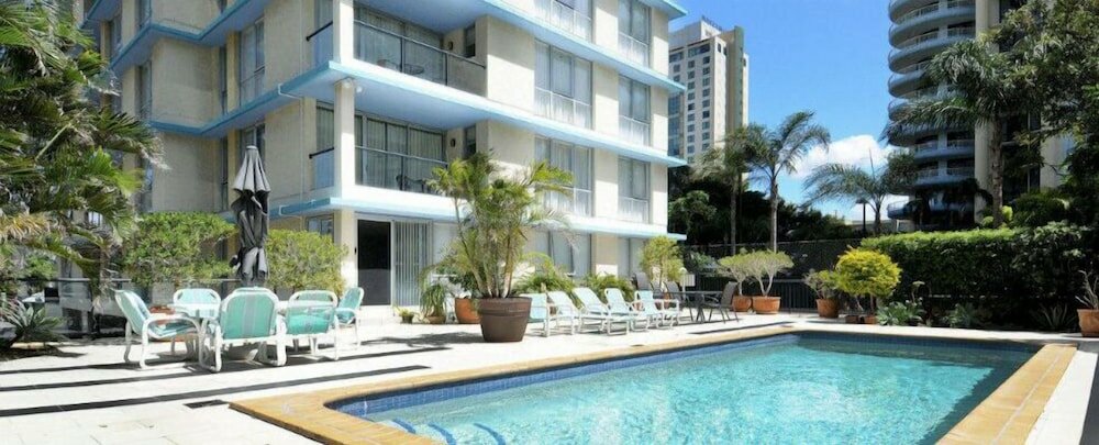 Фото Durham Court Holiday Apartments