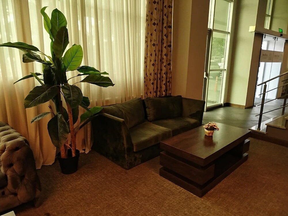 Фото Green Tower Hotel