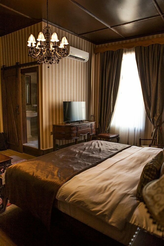 Фото Kyrenia Palace Boutique Hotel