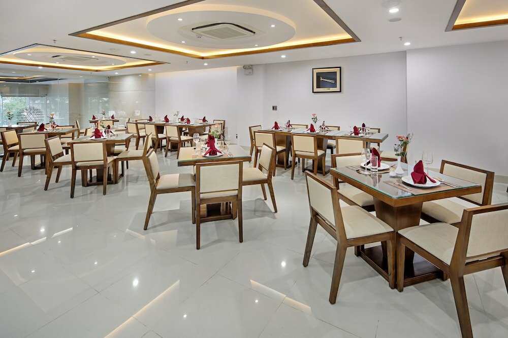 Фото Merry Hotel