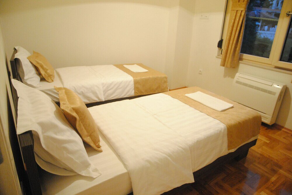 Фото Отель Cruiser