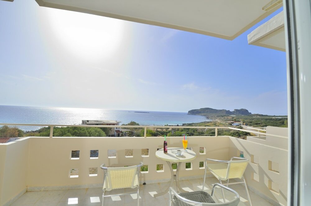 Фото Falasarna beach Studios & Apartments