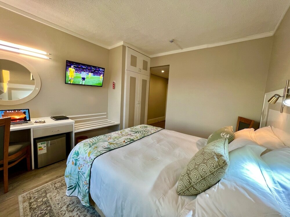 Фото Lüderitz Nest Hotel