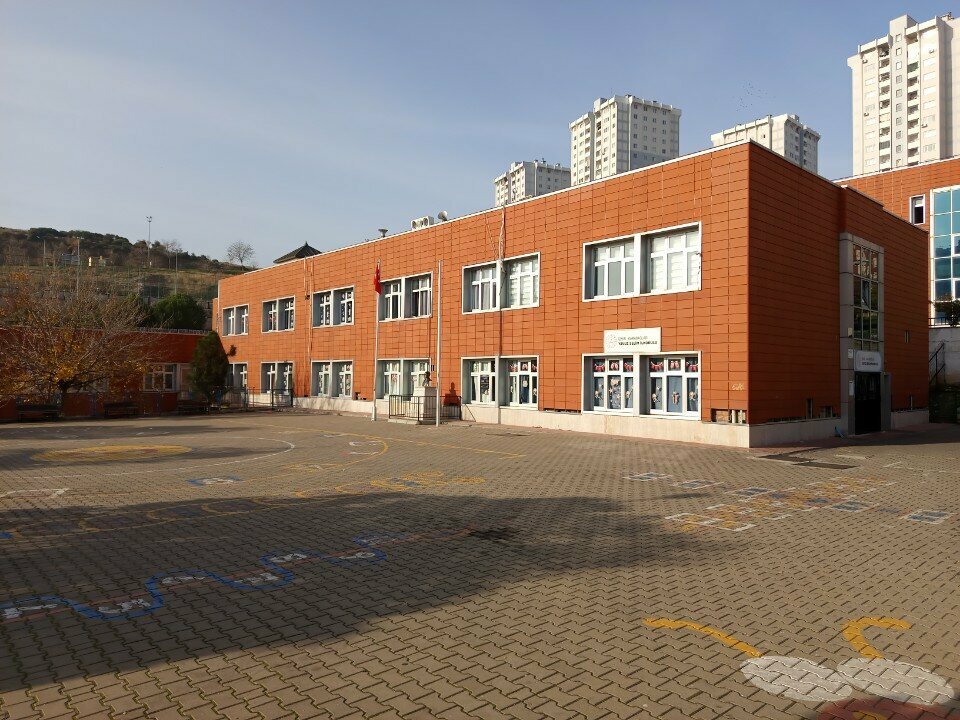 Primary school Yavuz Selim Primary School, Izmir, photo