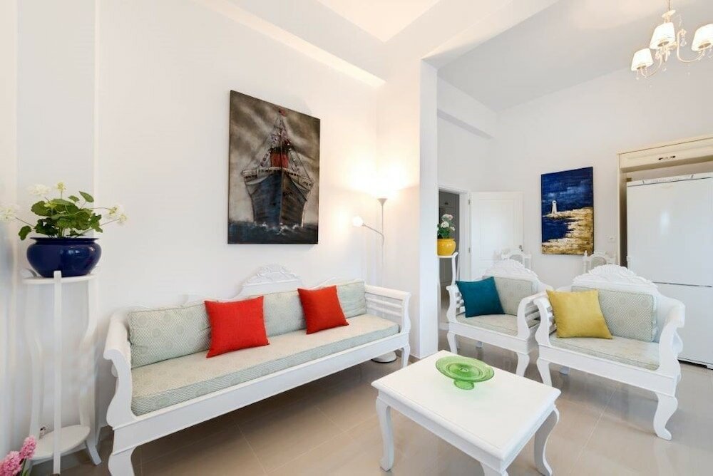 Фото Queen of Santorini